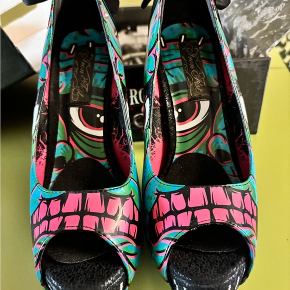 Iron Fist peep toe high heeled shoes. - Picture 7 of 10